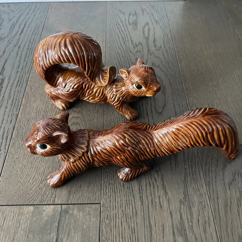Set of 2 Vintage 1970's  Arnels Ceramic Squirrel Figurines  9" & 12" Brown EUC - Picture 2 of 12